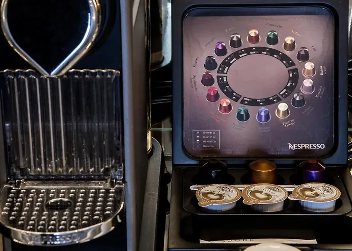 杰内若酒店 酒店