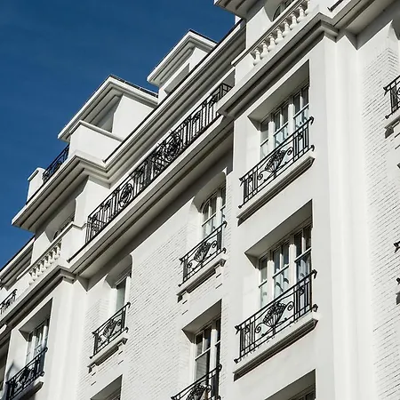 Le Général 4* Parigi