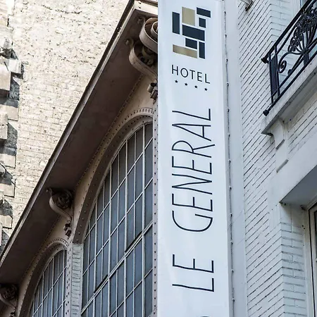 Le Général 4* Parigi
