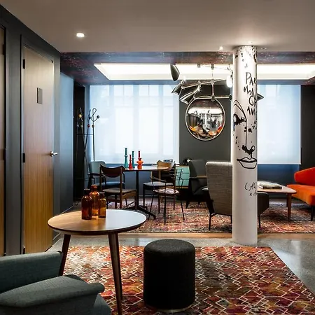 Le Général 4* Paris