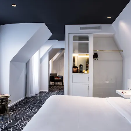 ル ジェネラル オテル 4*