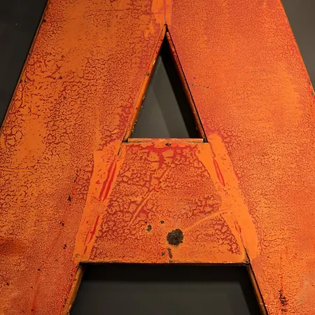 لو جينيرال 4* باريس